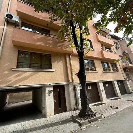 Apartment Shishkova Garden *